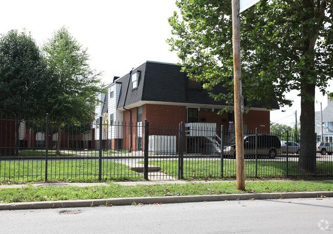 Building Photo - Northeast View Apartments