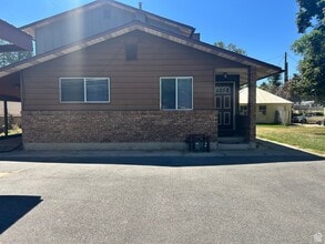 Building Photo - 3554 Van Buren Ave
