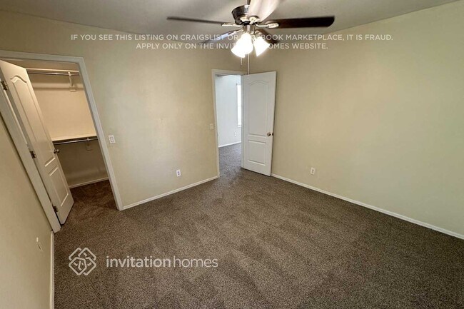 Foto del edificio - 6413 W Orchid Ln