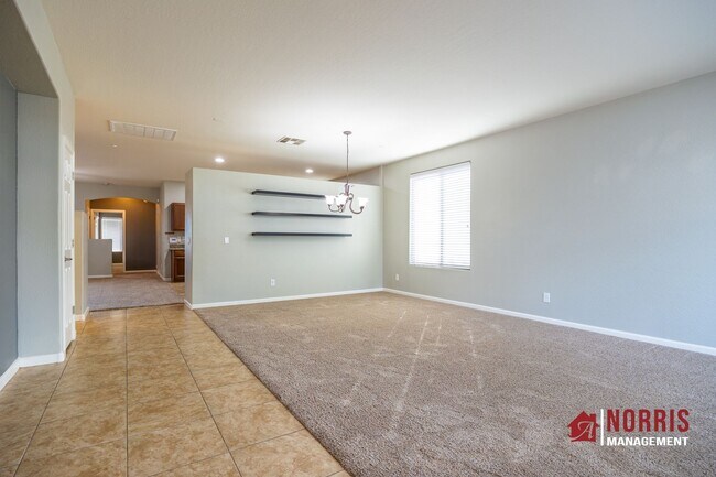Building Photo - Beautiful Home Available NOW!