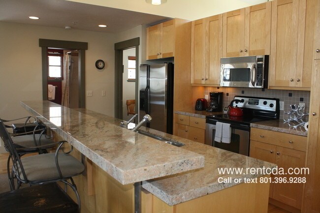 Building Photo - 12150 E Big Cottonwood Canyon Rd