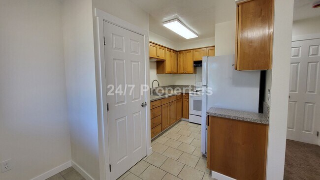 Foto del edificio - Remodeled 1BD I 1BA Apartment - Sandy