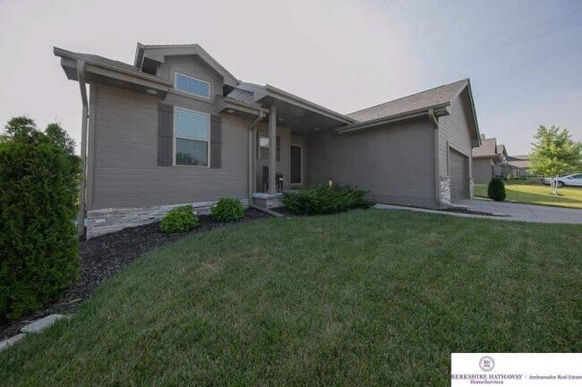 Foto del edificio - 4 bedroom in Omaha NE 68130