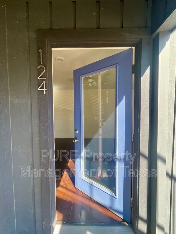 Foto del edificio - 909 Reinli St