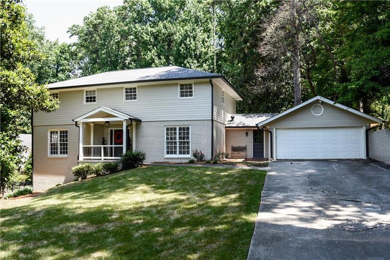 Foto principal - 165 Forrest Lake Dr NW