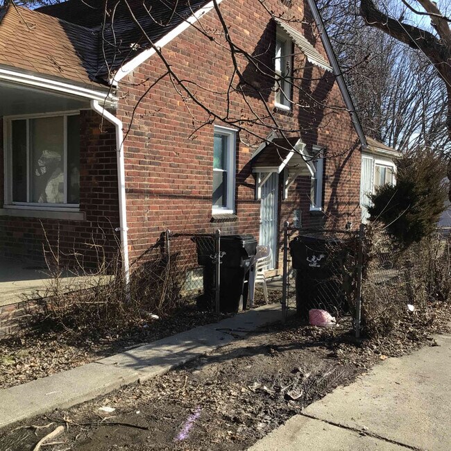 11828 Wayburn St, Detroit, MI 48224 House Rental in Detroit, MI