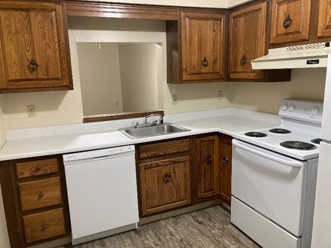 Building Photo - 17046 Windham Ct