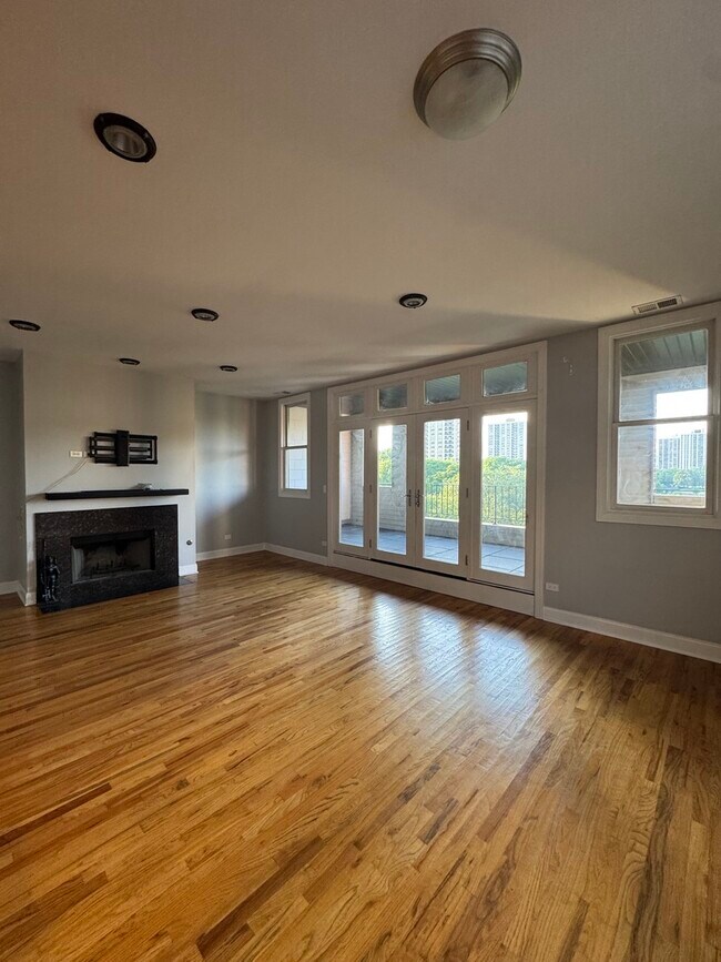 Foto del edificio - 221 E 31st St