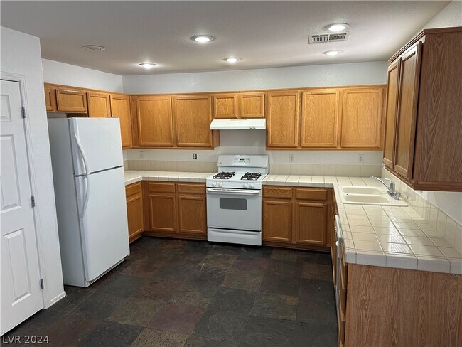 Building Photo - 9128 Spoonbill Ridge Pl