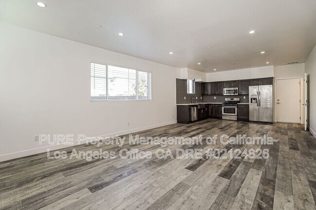 Foto del edificio - 1342 N Kenmore Ave