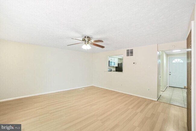 Foto del edificio - 9511 Donnan Castle Ct