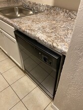 Building Photo - 3206 Lobit Dr