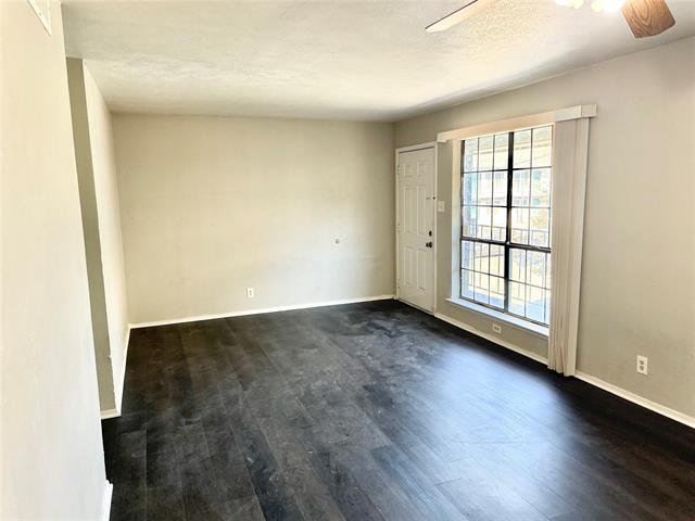 Building Photo - 2221 Stella St