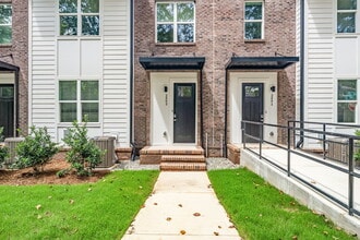 Building Photo - 3803 Lands End Ct