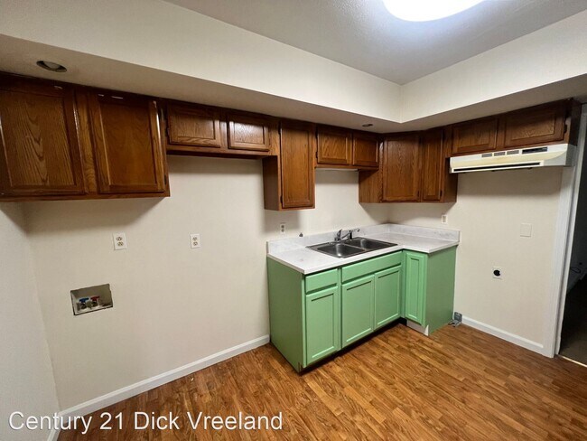 Foto del edificio - 3 br, 1 bath House - 10111 Whipps Mill Rd.