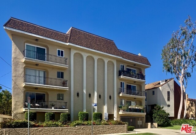 Foto principal - 1097 S Bedford Dr