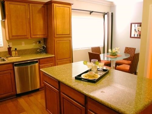 Foto del edificio - 9301 Shirley Ave