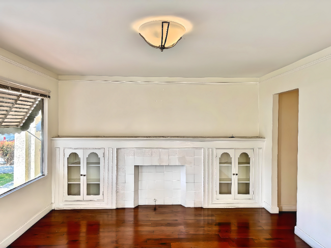 Building Photo - 5846 Haas Ave