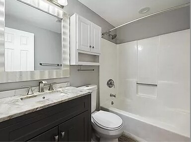 Building Photo - 112 Van Buren St