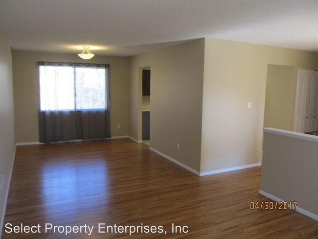 Building Photo - 4 br, 3 bath House - 7349 Metropolitan St.