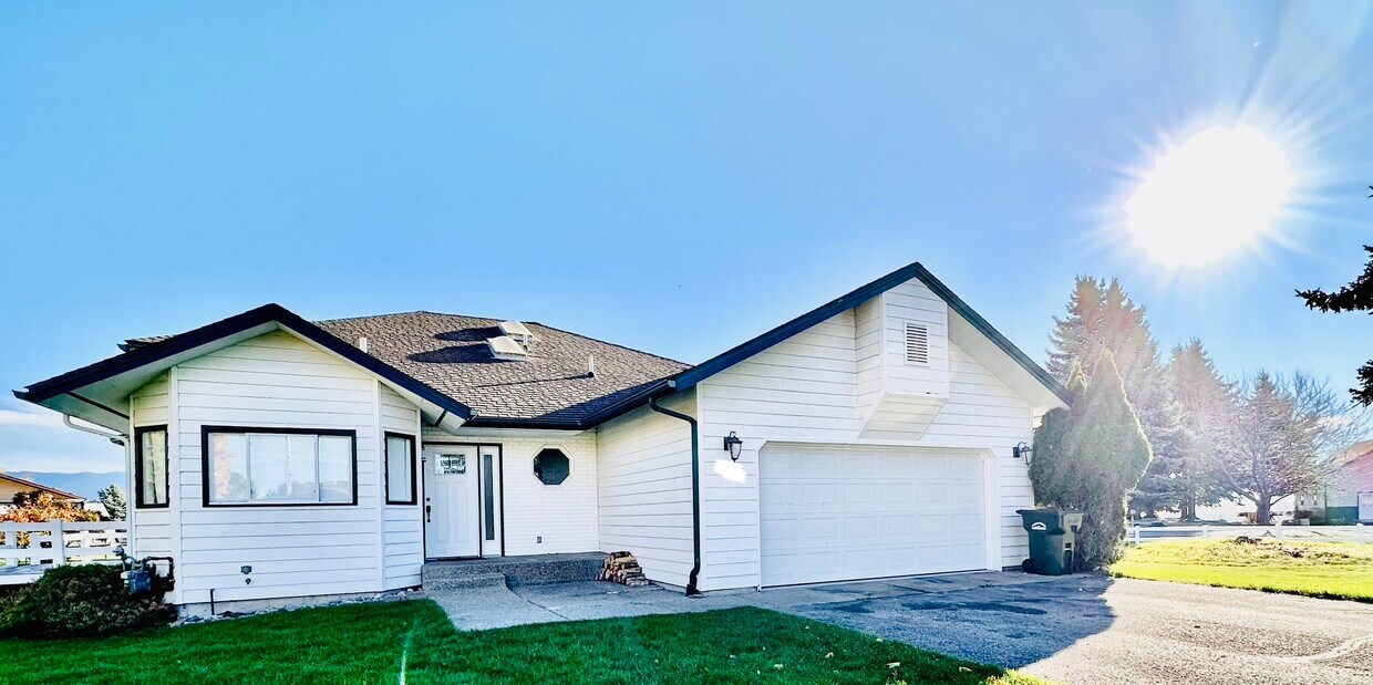 1965 Mission Way S, Kalispell, MT 59901 House Rental in Kalispell, MT