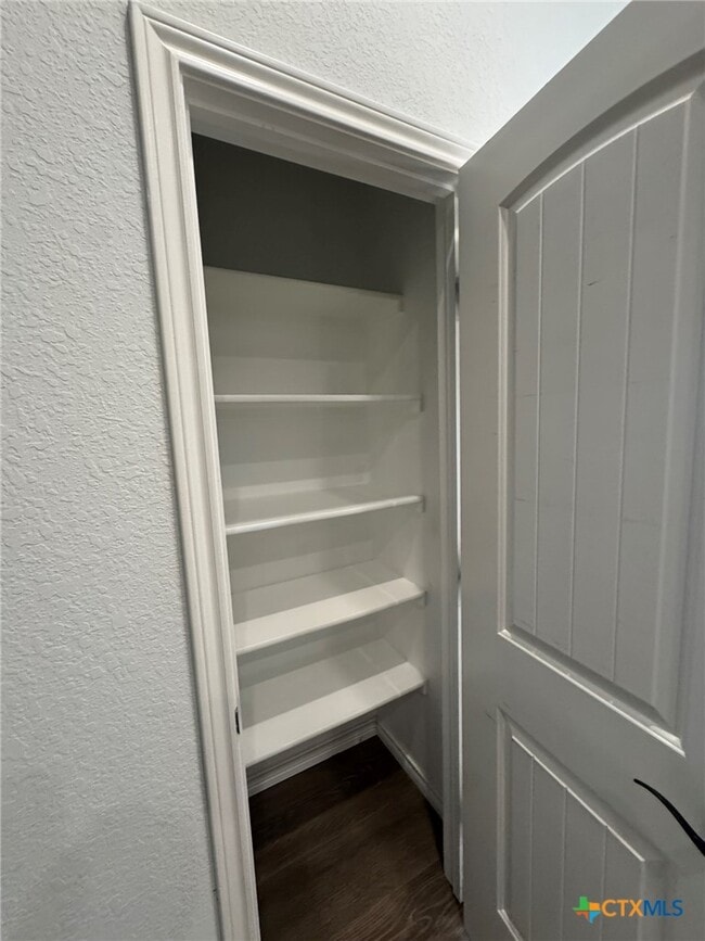 Building Photo - 168 Navarro Xing