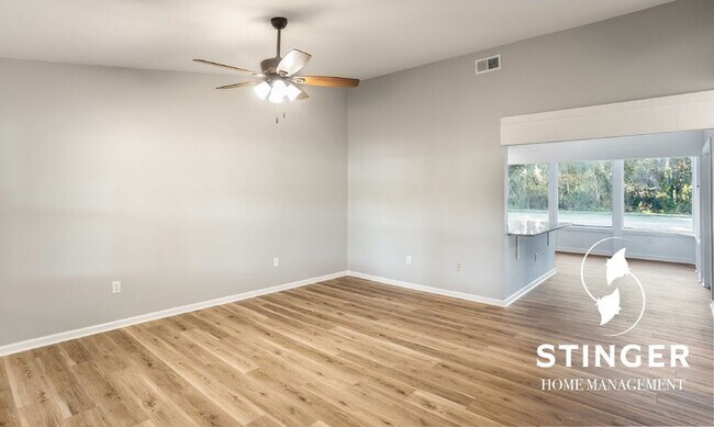 Foto del edificio - 2 Bedroom / 1 Bath For Rent In Tabby Oaks