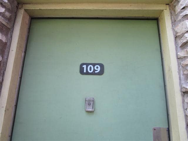 Primary Photo - 2703 Swisher St