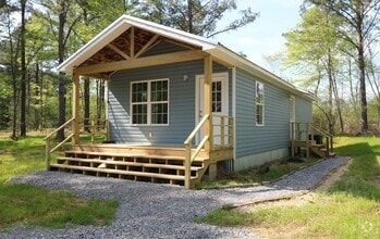 Building Photo - 20 Tall Pnes Trl