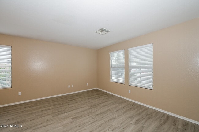 Building Photo - 1843 E Ebony Pl