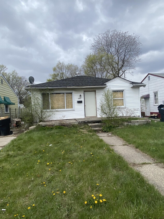 18551 Mackay St, Detroit, MI 48234 House Rental in Detroit, MI