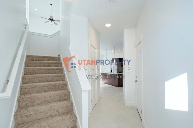 Building Photo - 731 Jadeite Ln