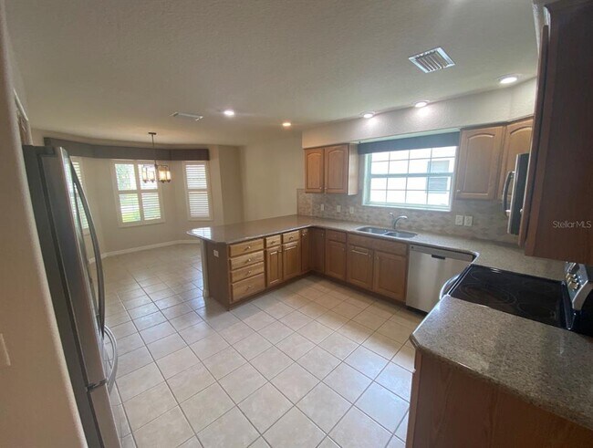 Building Photo - 7821 SE 166th Smallwood Pl
