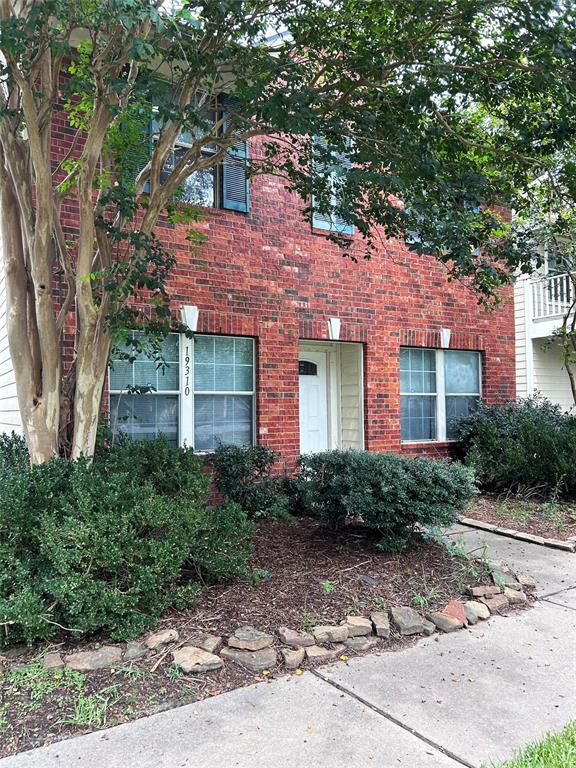 Building Photo - 19310 Stars Hollow Dr