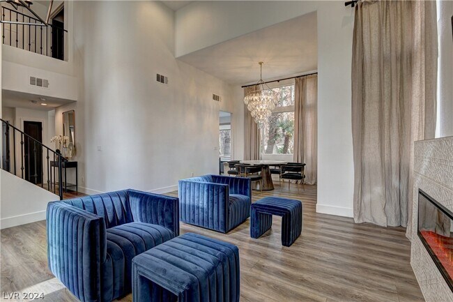 Foto del edificio - 9817 Park Brook Ave