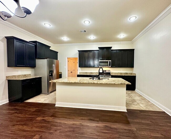 Foto del edificio - 18176 Old Reserve Dr