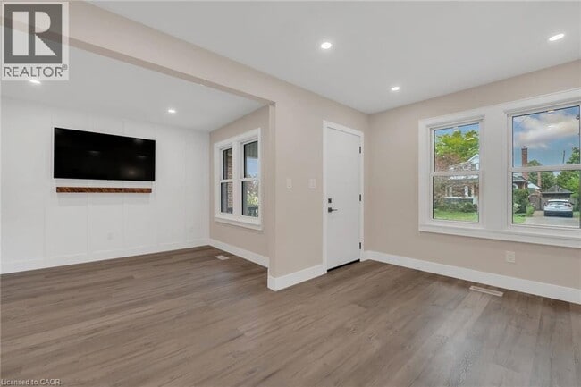 Building Photo - 126 Auburn Ave