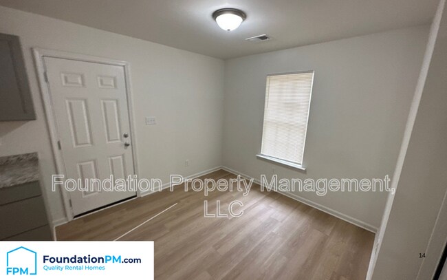 Building Photo - 3612 Brookmeade St