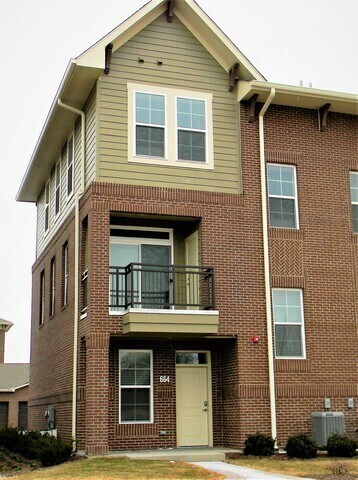 Foto del edificio - 662 E Algonquin Rd