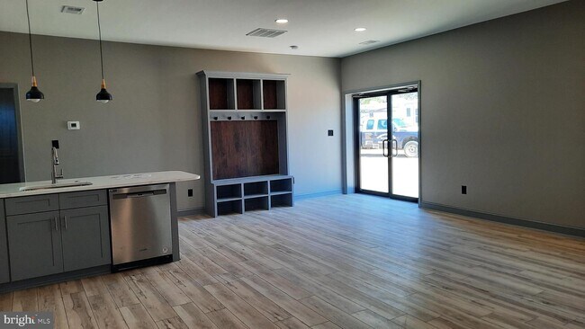Building Photo - 7459 John Marshall Hwy