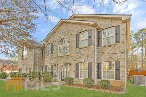 Building Photo - 5047 Burberry Way