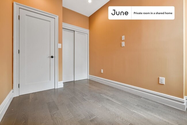 Foto del edificio - Room in Shared 3 bed/2 bath home