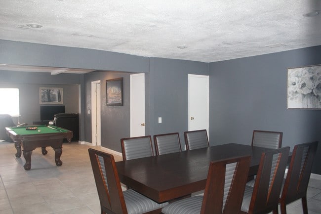 Building Photo - Buena Vista Apartments