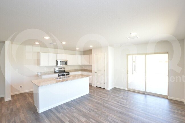 Building Photo - 2032 E Velvet Pl