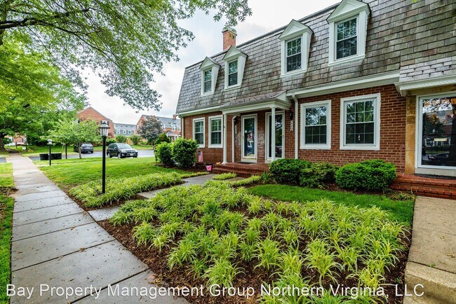 Foto del edificio - 2 br, 2 bath House - 3449 STAFFORD ST., S....