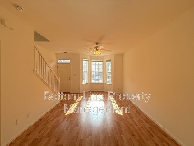 Building Photo - 5703 Erin Dr
