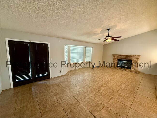 Building Photo - 10910 Mohican Dr