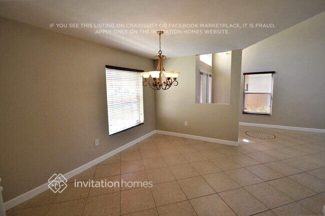 Foto del edificio - 19166 NW 13th Ct