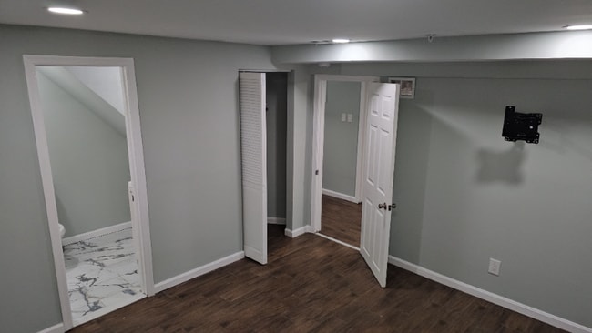 Building Photo - 2505 McKenzie Rd