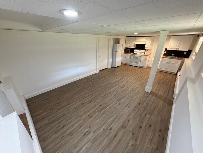 Building Photo - 53 Andover Dr